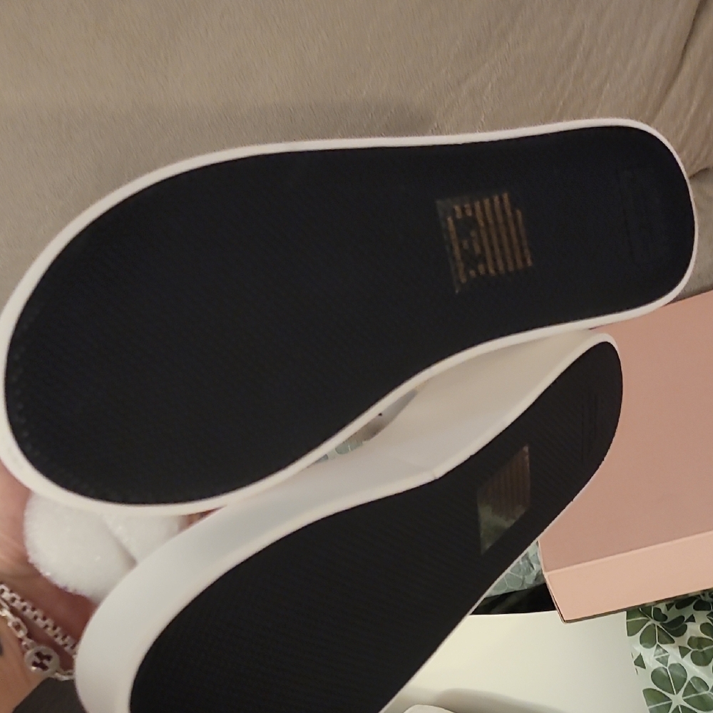 Kate Spade Polka Dot Flip Flops - Picture 3 of 5